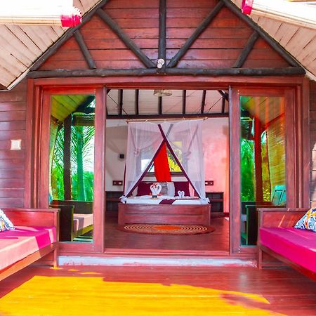 Ampazony Oasis Lodge Mahajanga Εξωτερικό φωτογραφία