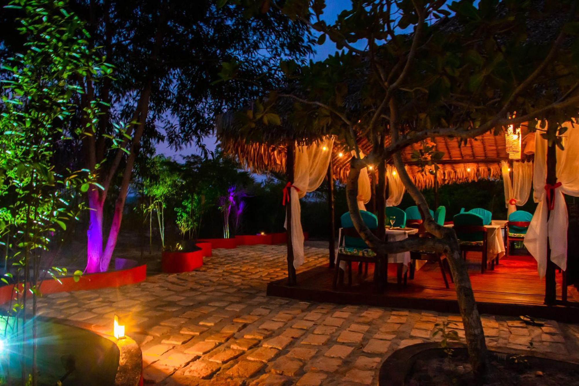 Ampazony Oasis Lodge Mahajanga Εξωτερικό φωτογραφία