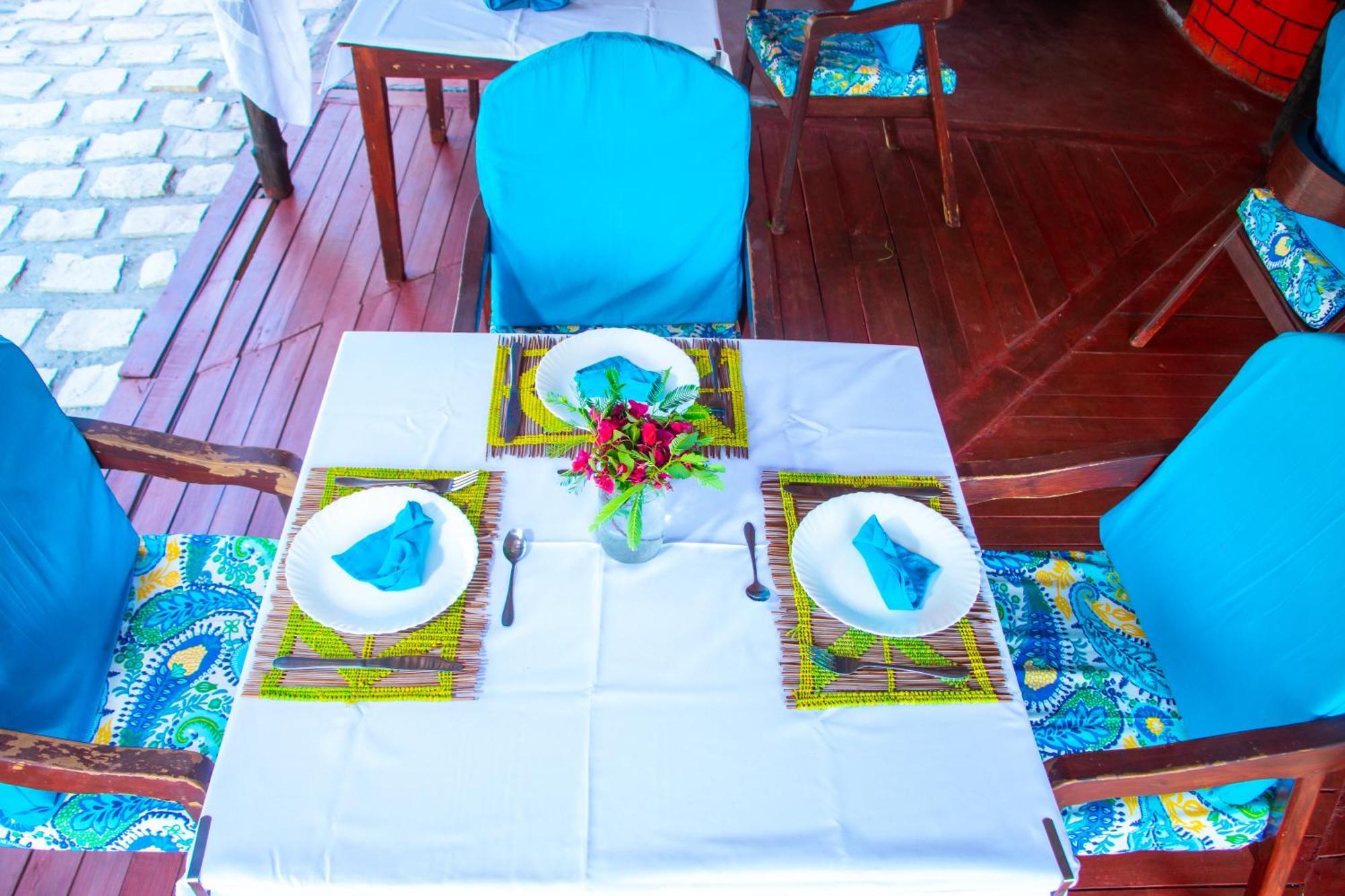 Ampazony Oasis Lodge Mahajanga Εξωτερικό φωτογραφία