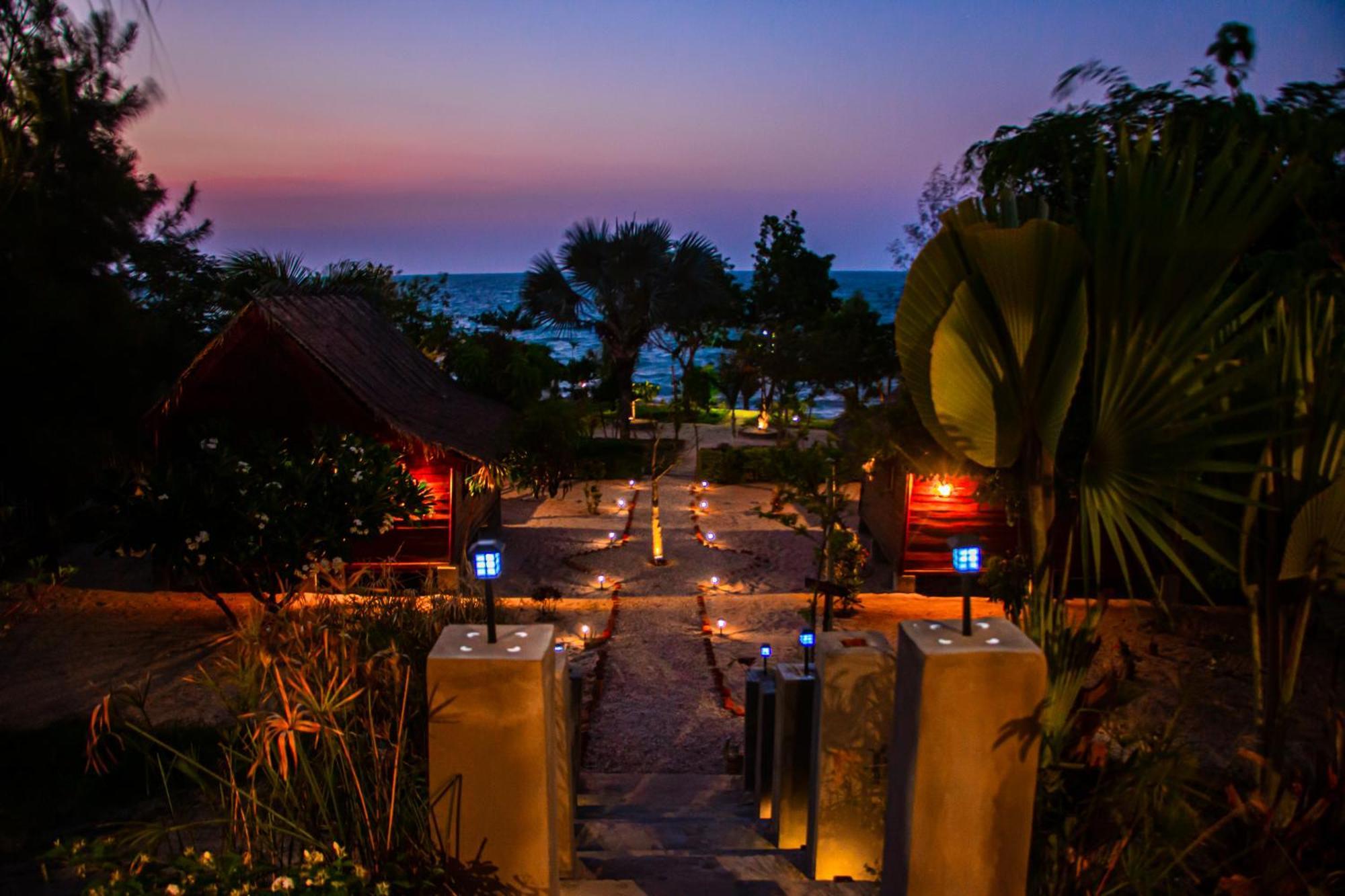 Ampazony Oasis Lodge Mahajanga Εξωτερικό φωτογραφία
