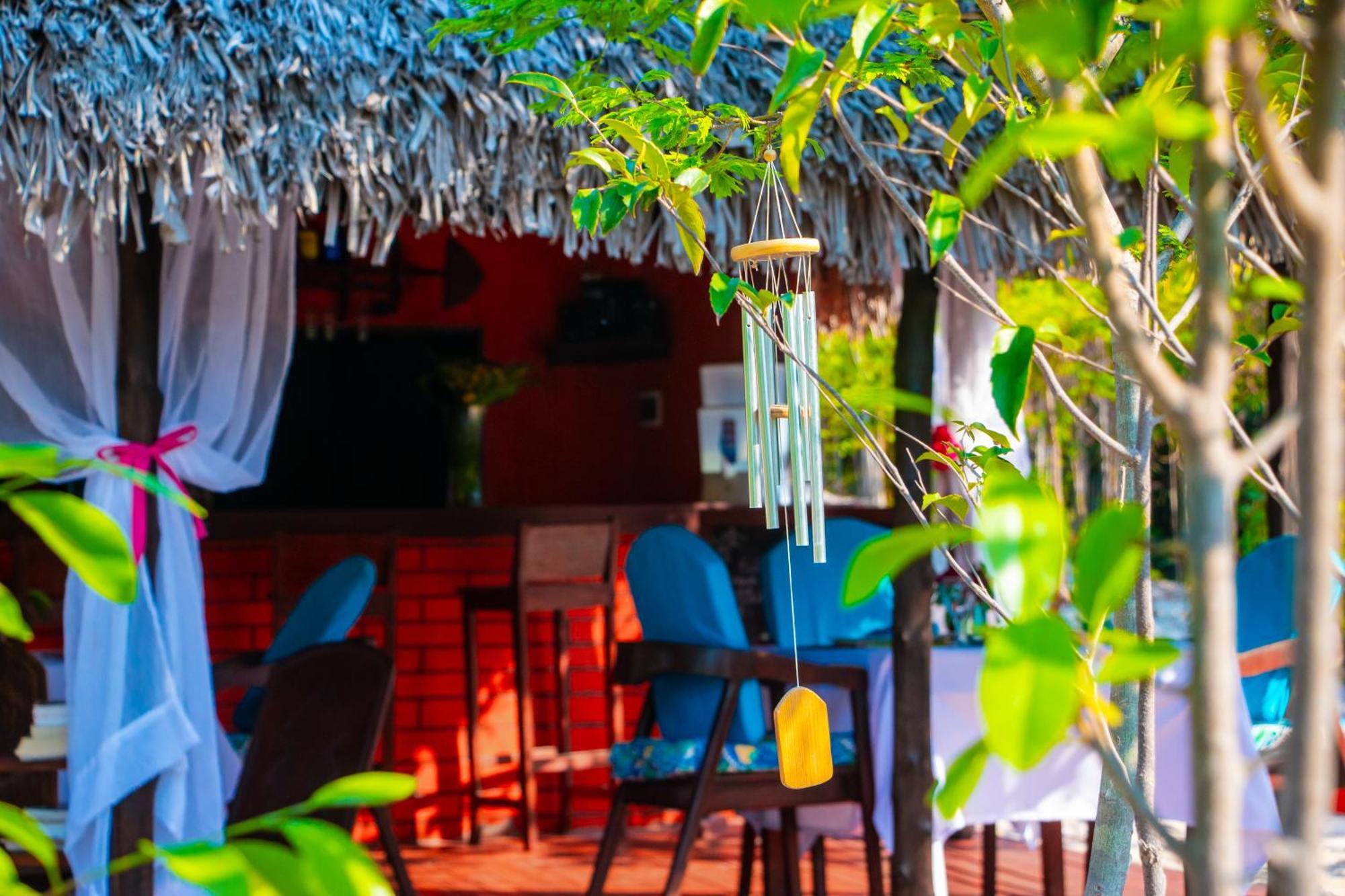 Ampazony Oasis Lodge Mahajanga Εξωτερικό φωτογραφία