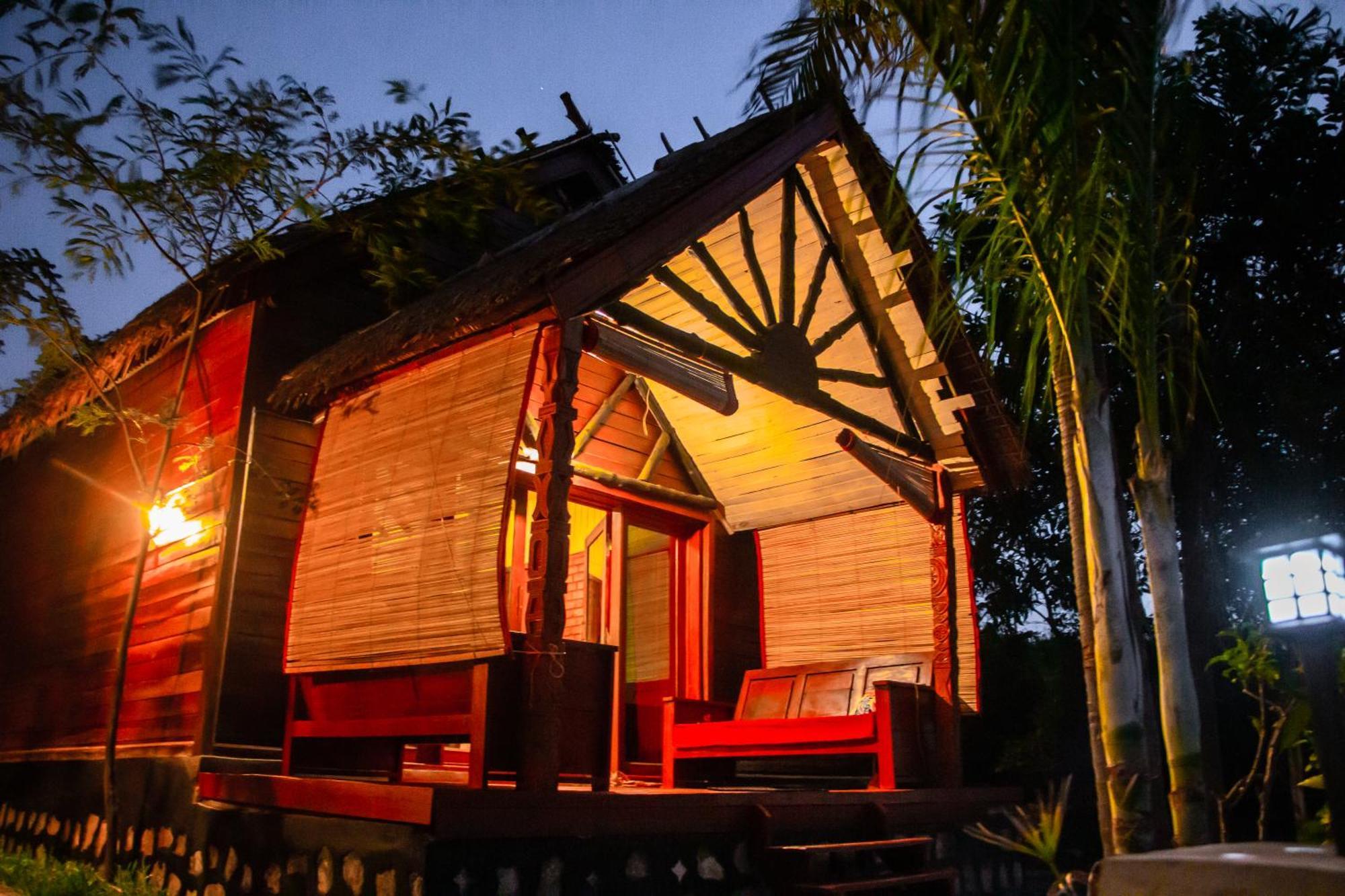Ampazony Oasis Lodge Mahajanga Εξωτερικό φωτογραφία