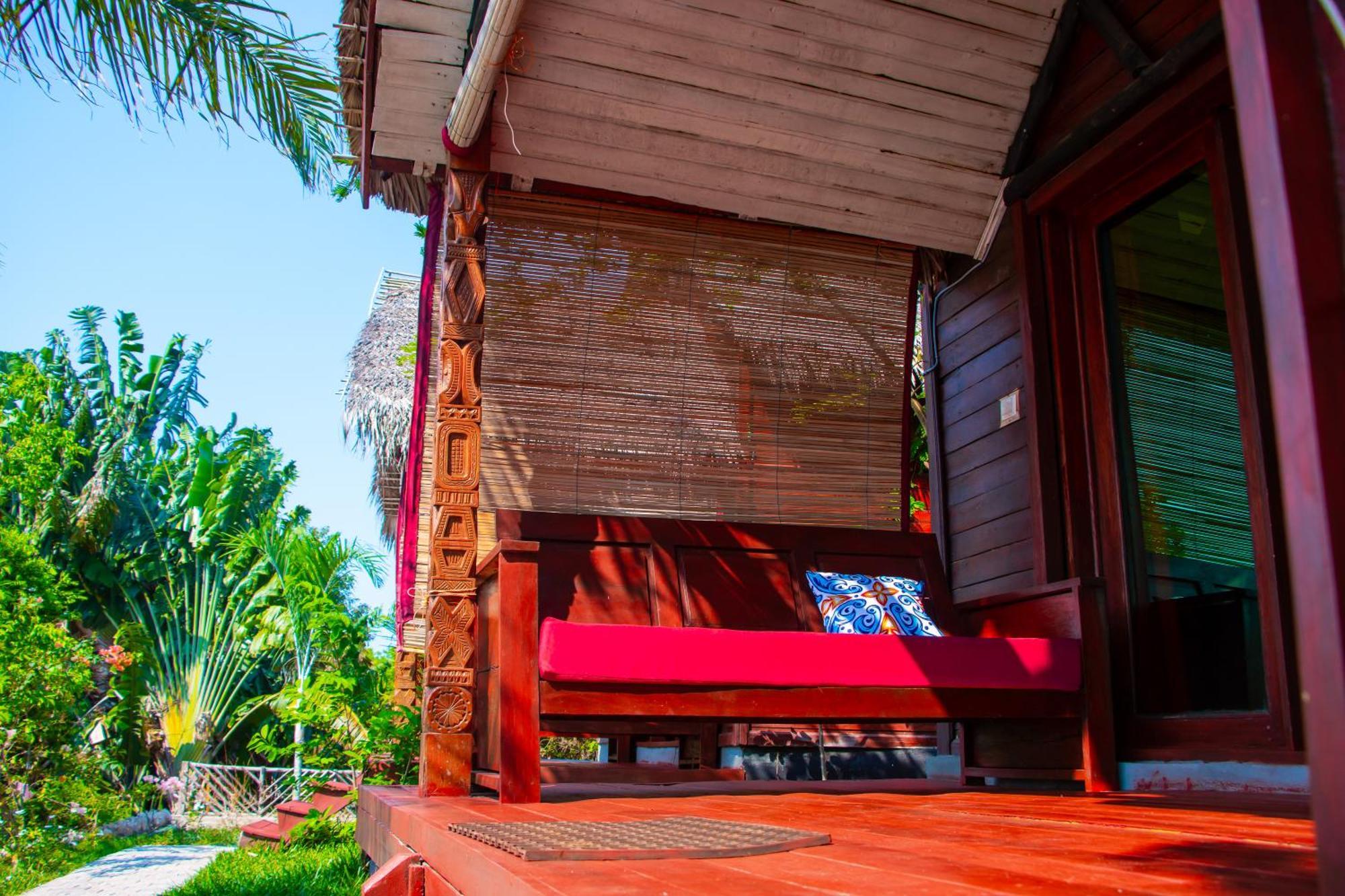 Ampazony Oasis Lodge Mahajanga Εξωτερικό φωτογραφία