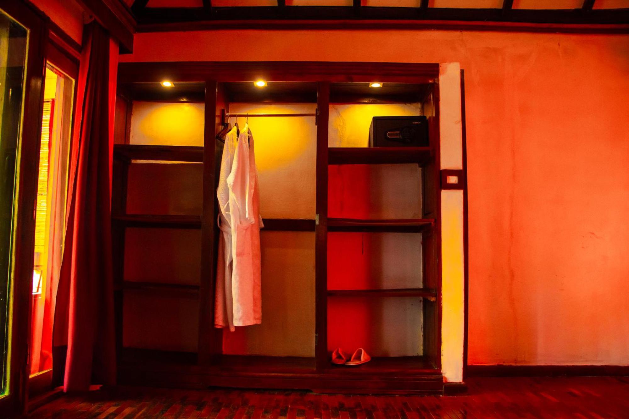Ampazony Oasis Lodge Mahajanga Εξωτερικό φωτογραφία