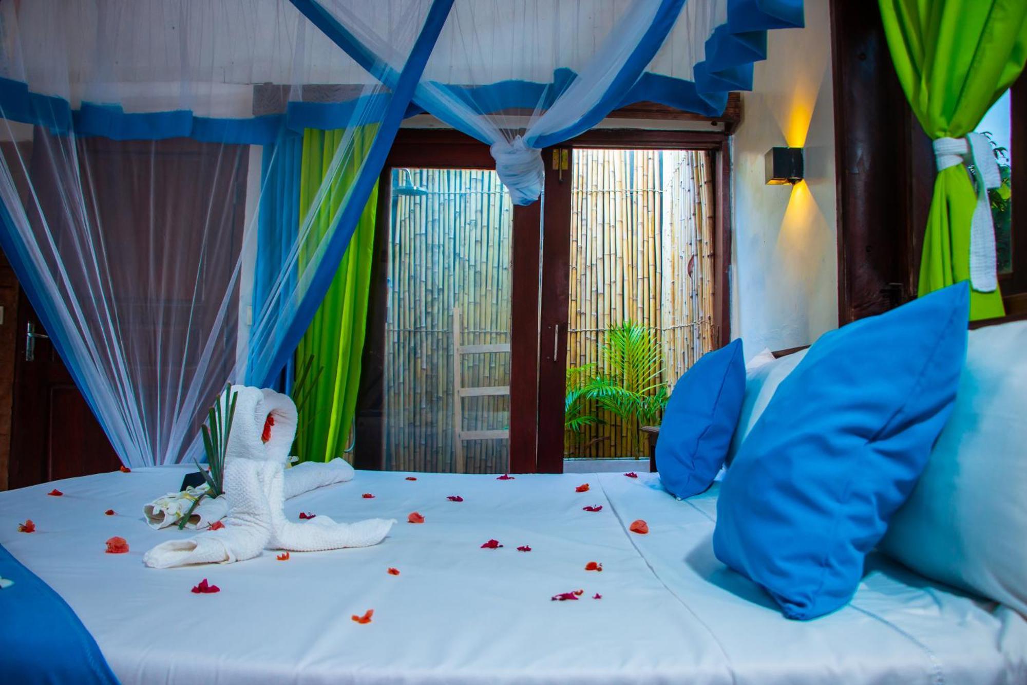 Ampazony Oasis Lodge Mahajanga Εξωτερικό φωτογραφία